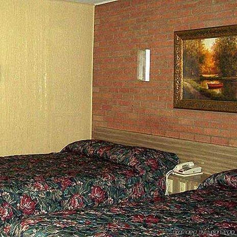 Charles Wesley Motor Lodge Downtown Broken Bow- Hochatown Номер фото